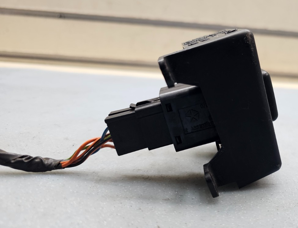 🔥1994-1997 DODGE RAM  1500 2500 3500 OVERDRIVE SWITCH WITH BEZEL BLACK OEM