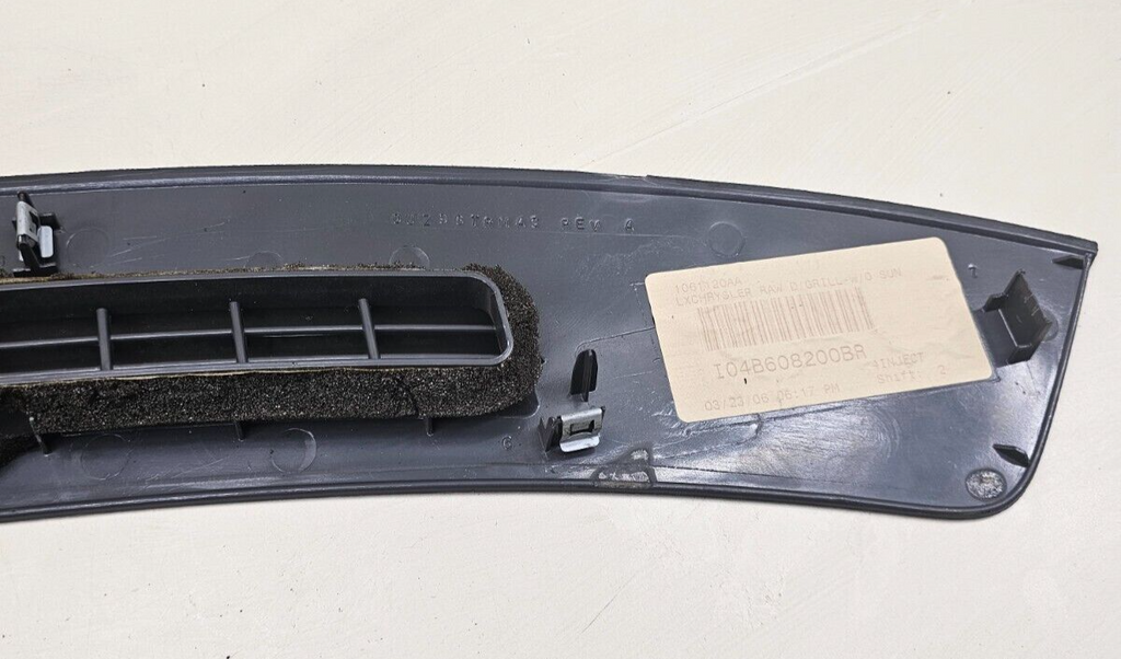 🔥05-07 CHRYSLER 300 UPPER DASHBOARD DASH PAD TRIM DEFROST PANEL BLACK OEM DP5