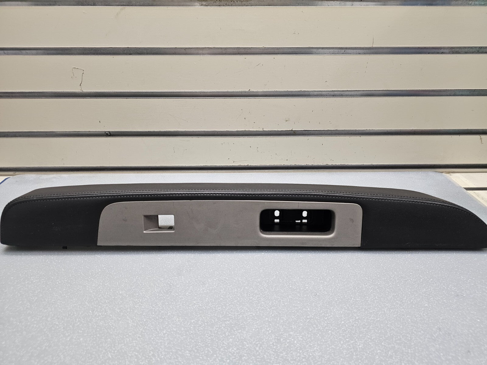 🔥07-14 LINCOLN NAVIGATOR REAR LEFT DRIVER DOOR WINDOW SWITCH ARM REST HANDLE