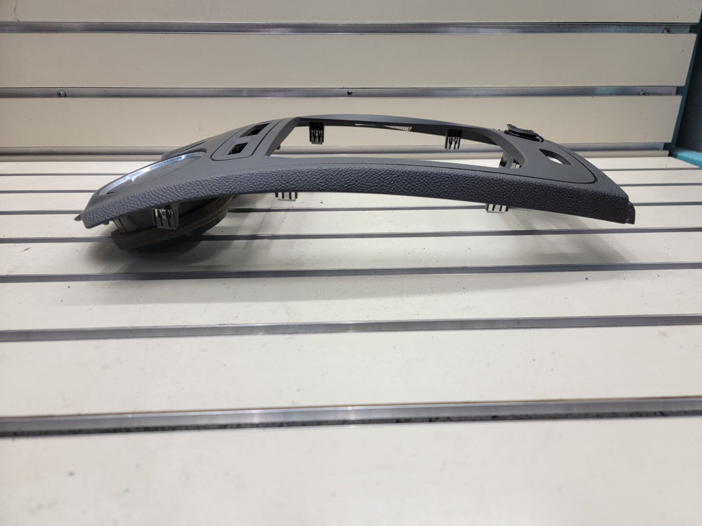 🔥2006-2011 Chevrolet HHR Center Dash Radio Trim w Vents B37 grey