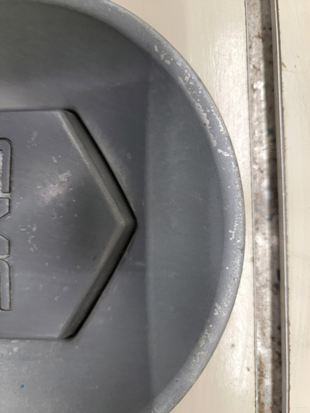 🔥2004 - 2007 GMC Envoy XL Polished wheel Center Cap