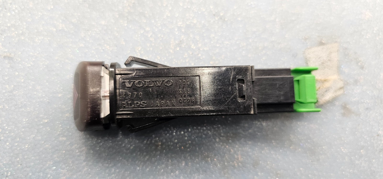 🔥98-14 Volvo XC90 S80 V70 Emergency Hazard Light Control Switch Unit Assembly
