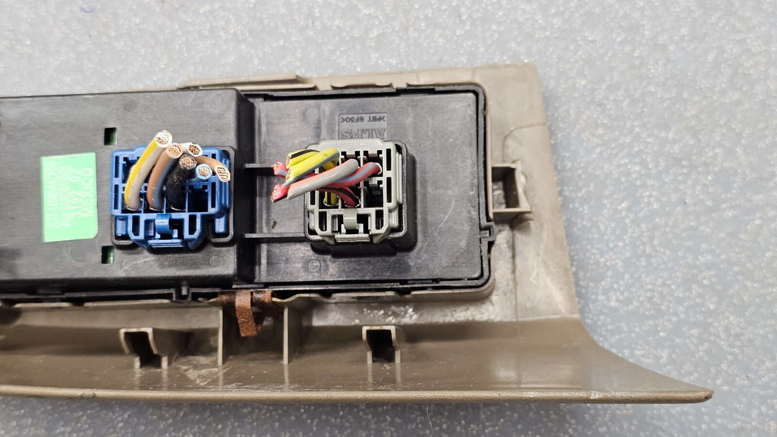 🔥02-05 Explorer Mountaineer Front Left Driver Master Door Window Switch Tan OEM