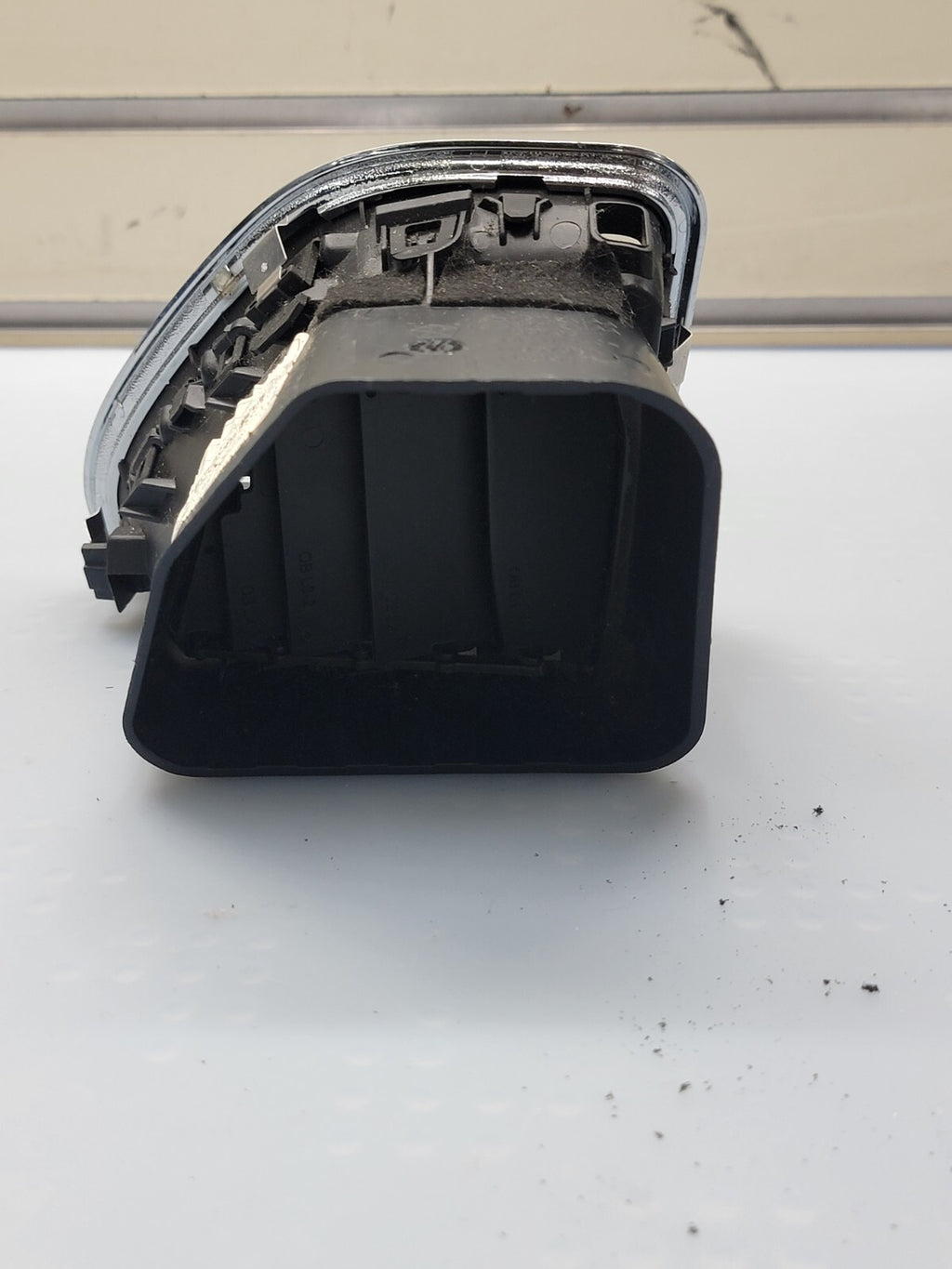 2011 - 2014 CHRYSLER 200 AC HEATER AIR VENT GRILLE DASHBOARD DRIVER LEFT LH