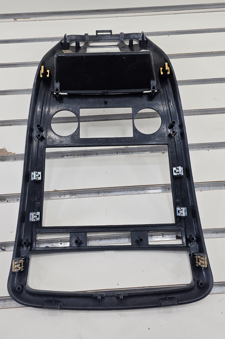 07-09 Equinox Center Dash Radio Climate Stereo Bezel Trim Panel SILVER/BLACK B43