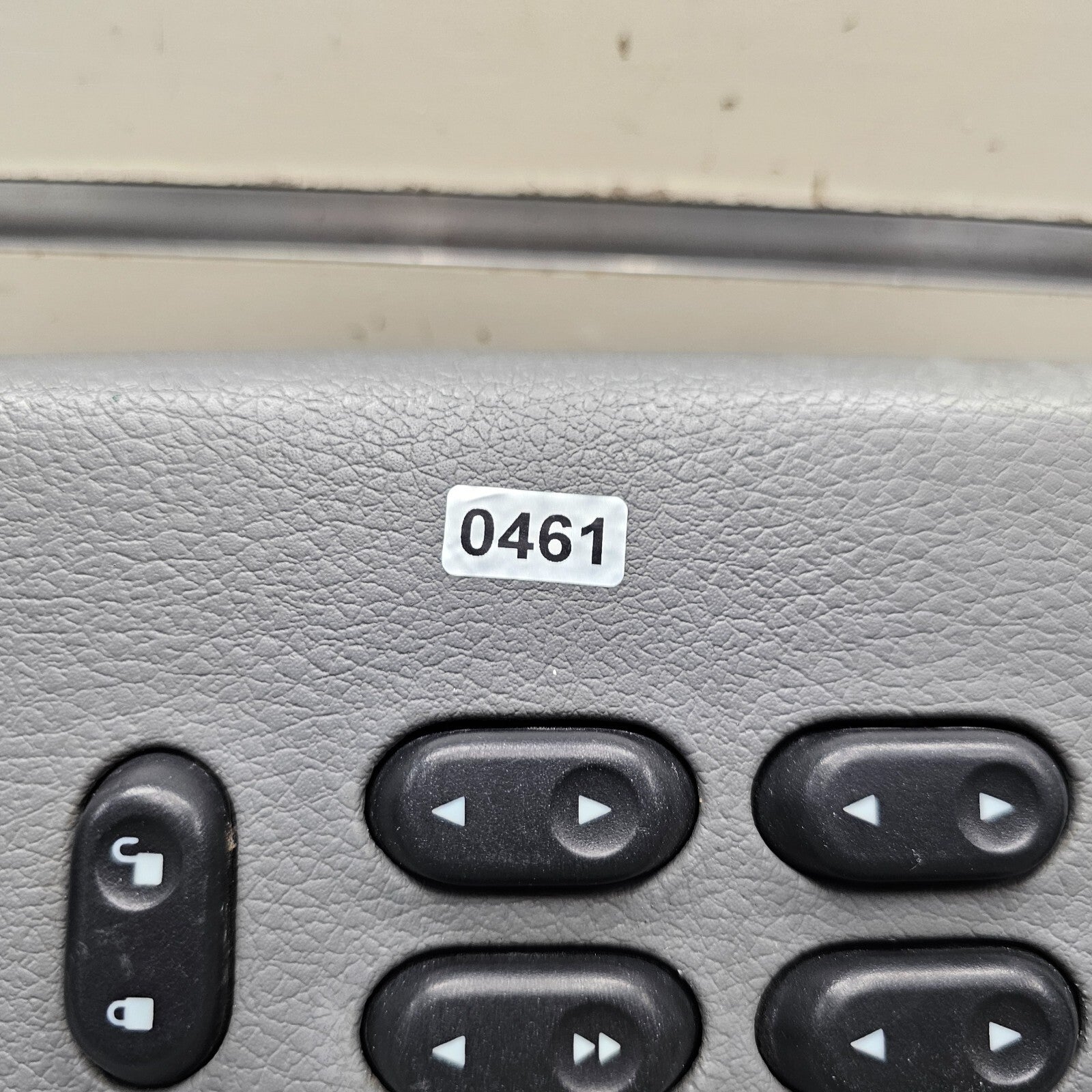 🔥04-08 Ford F150 Left Driver Master Door Window Power Switch Control Gray WS24