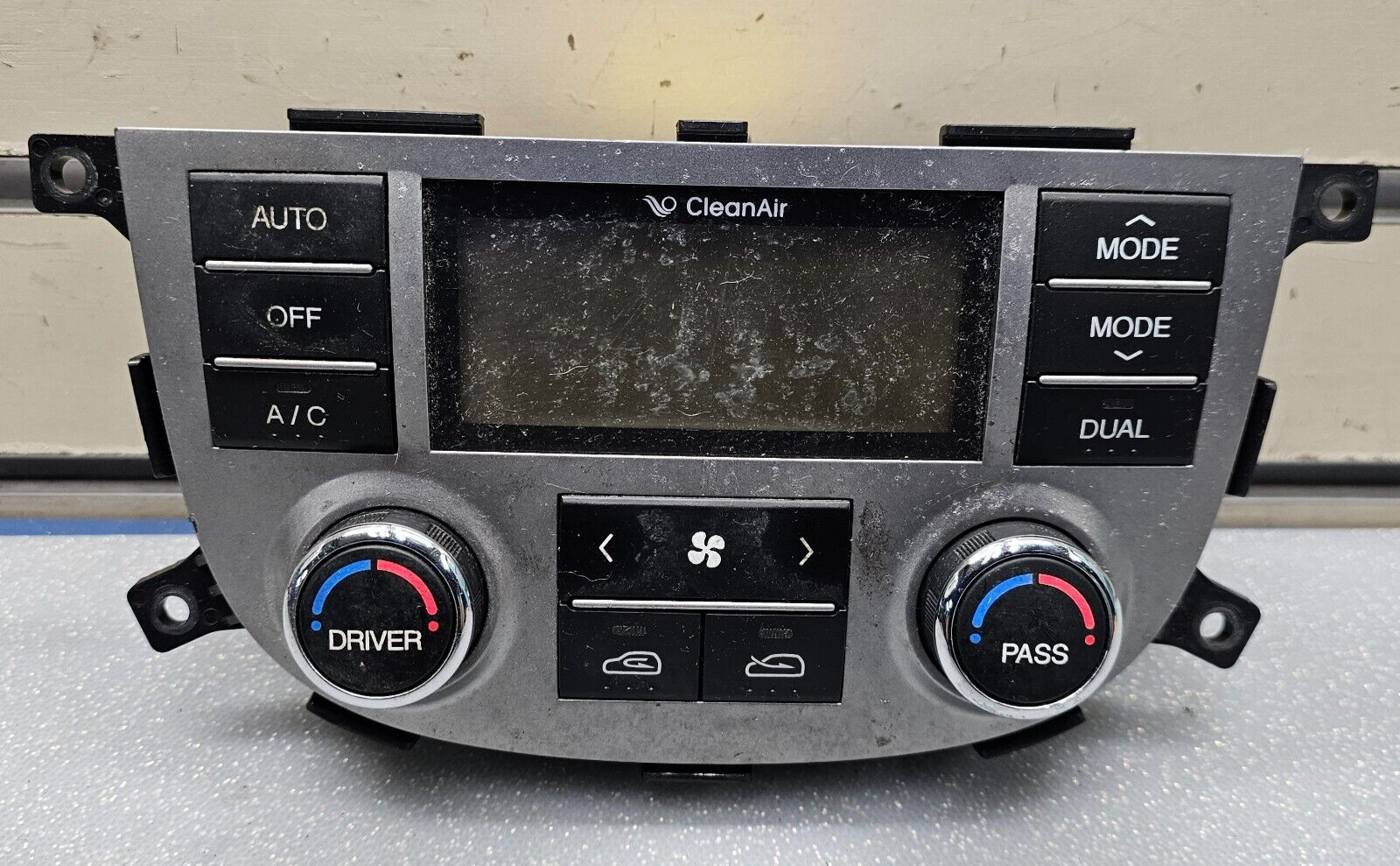 🔥10-12 Hyundai Santa Fe Dash AC Heater Climate Temperature Control Conditioner