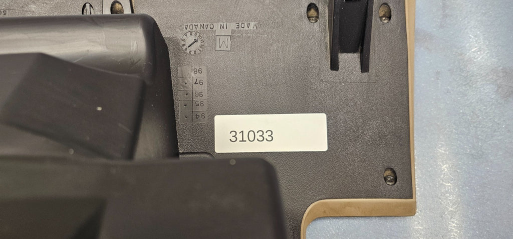 95-99 CHEVY GMC TRUCK SILVERADOC/K Glove Box Storage Compartment Assembly TAN G2
