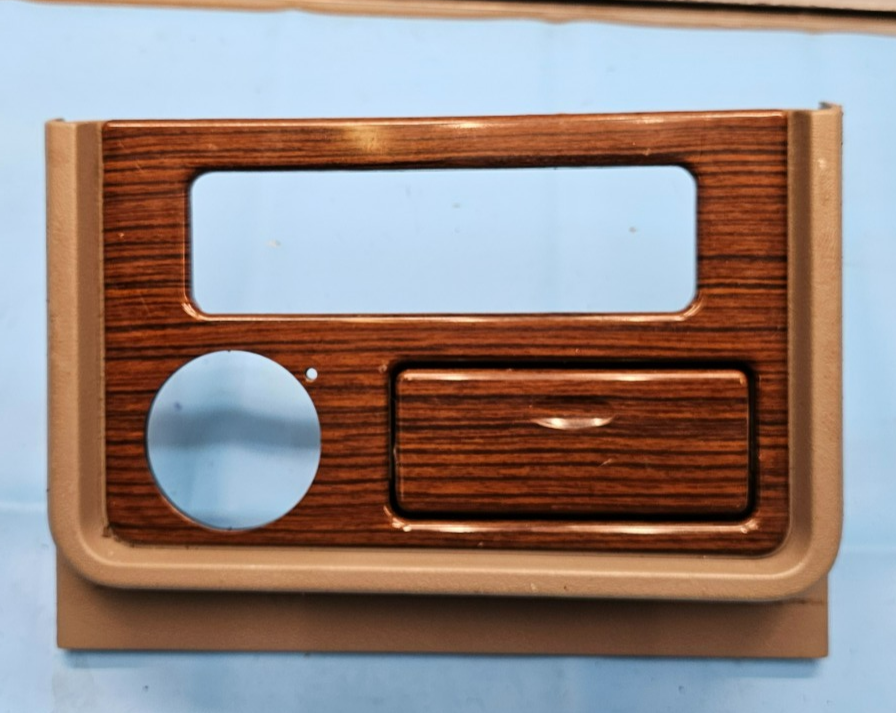 🔥03-06 Cadillac Escalade Center Console Upper Bezel Trim Clock Bezel  Wood OEM