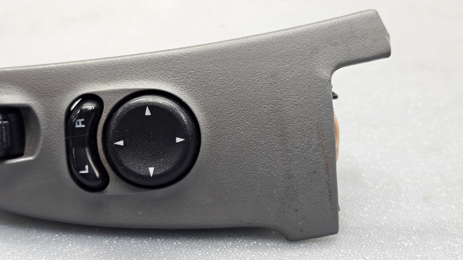 🔥02-07 JEEP LIBERTY LEFT DRIVER MASTER LOCK MIRROR SWITCH TRIM BEZEL OEM GRAY