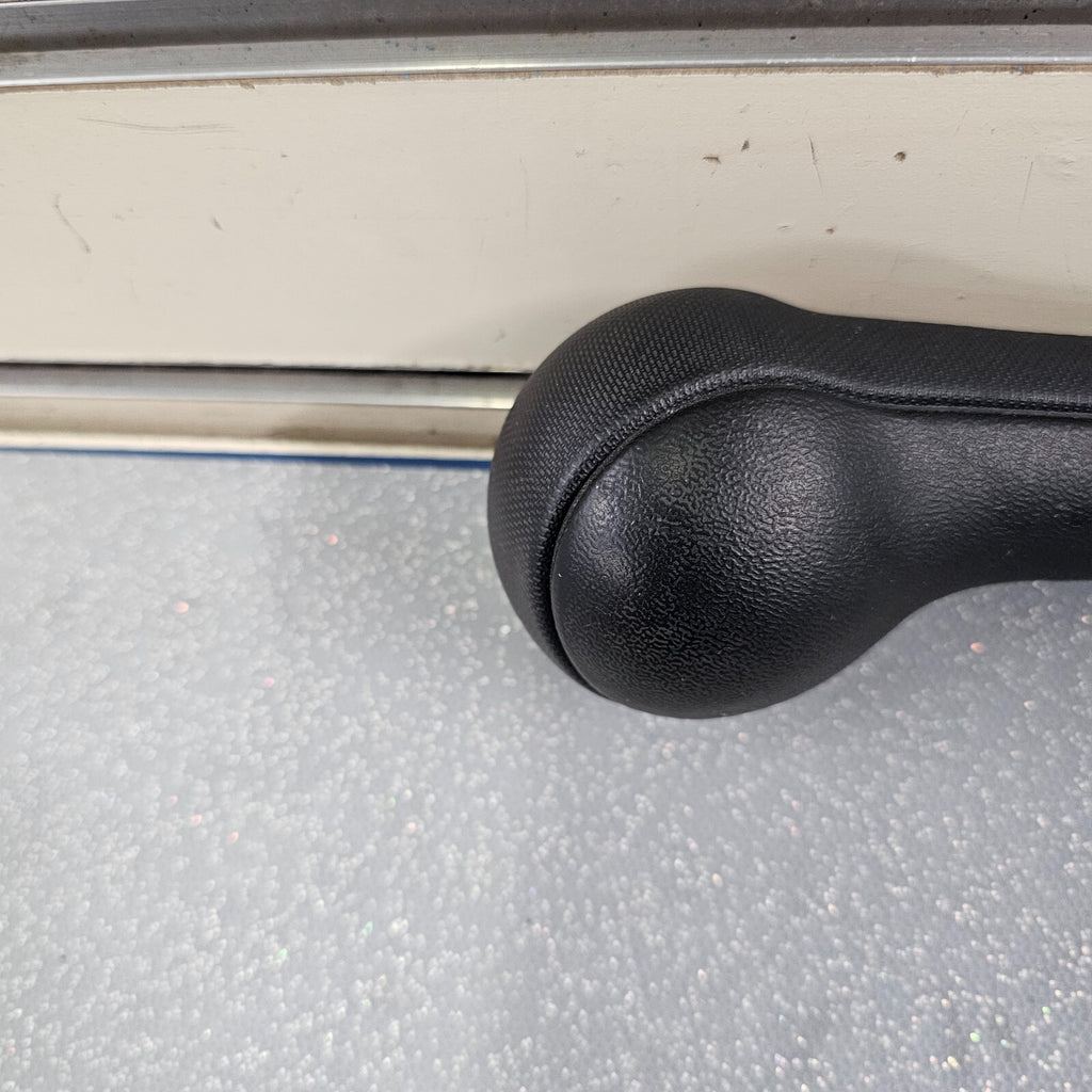 🔥04-08 Mitsubishi Endeavor Center Floor AUTOMATIC Shifter Knob Handle Lever OEM
