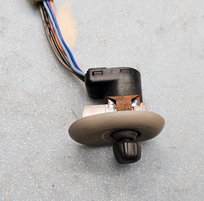 🔥02-09 TRAILBLAZER ENVOY BRAVADA LEFT DRIVER POWER MIRROR DOOR CONTROL SWITCH