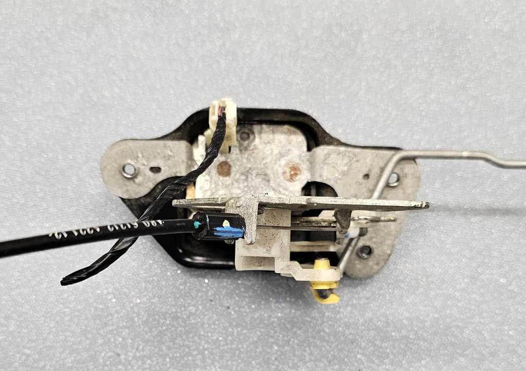 🔥07-16 JEEP PATRIOT 07-11 DODGE  NITRO REAR LIFT GATE LOCK LATCH ACTUATOR OEM