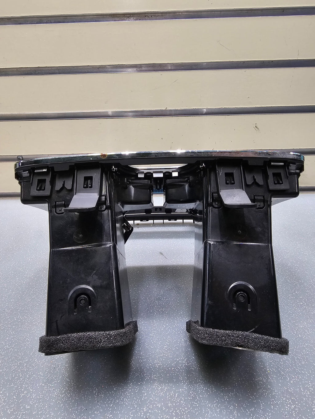 🔥11-16 TOWN COUNTRY GRAND CARAVAN DASH RADIO BEZEL TRIM INSTRUMENT PANEL BLACK