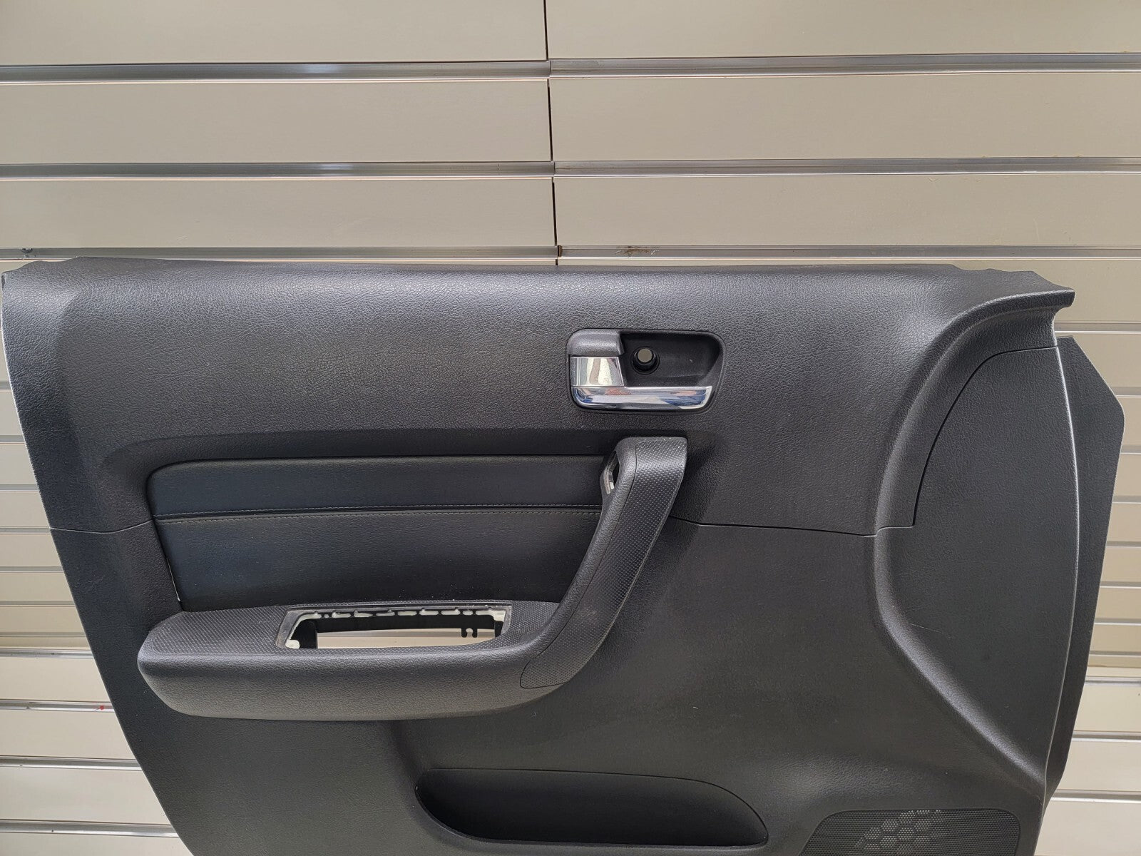 06-10 HUMMER H3 driver LEFT FRONT DOOR TRIM PANEL black OEM
