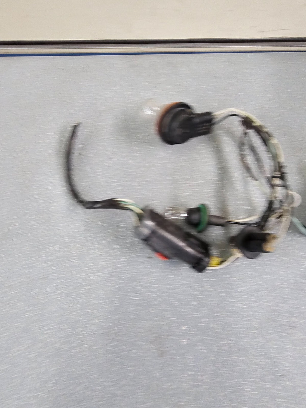 🔥2004 -2008 Chrysler Pacifica left or right tail light wiring harness OEM