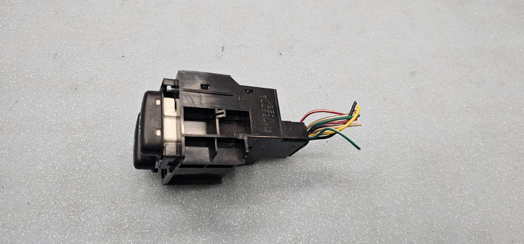 🔥2003-2008 Pontiac Vibe Matrix A/C Recirculate Switch Assembly Black OEM