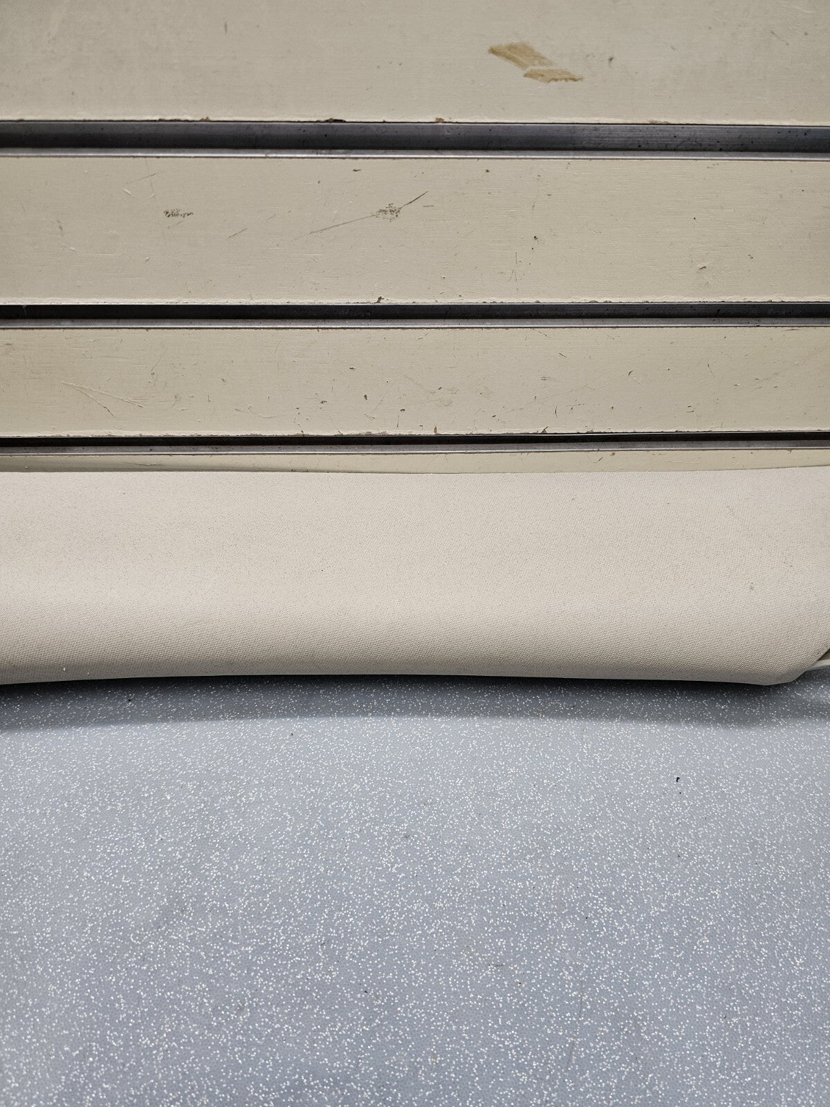 🔥07-13 Silverado Sierra A Pillar Roof Molding LEFT Driver Light GRAY P2