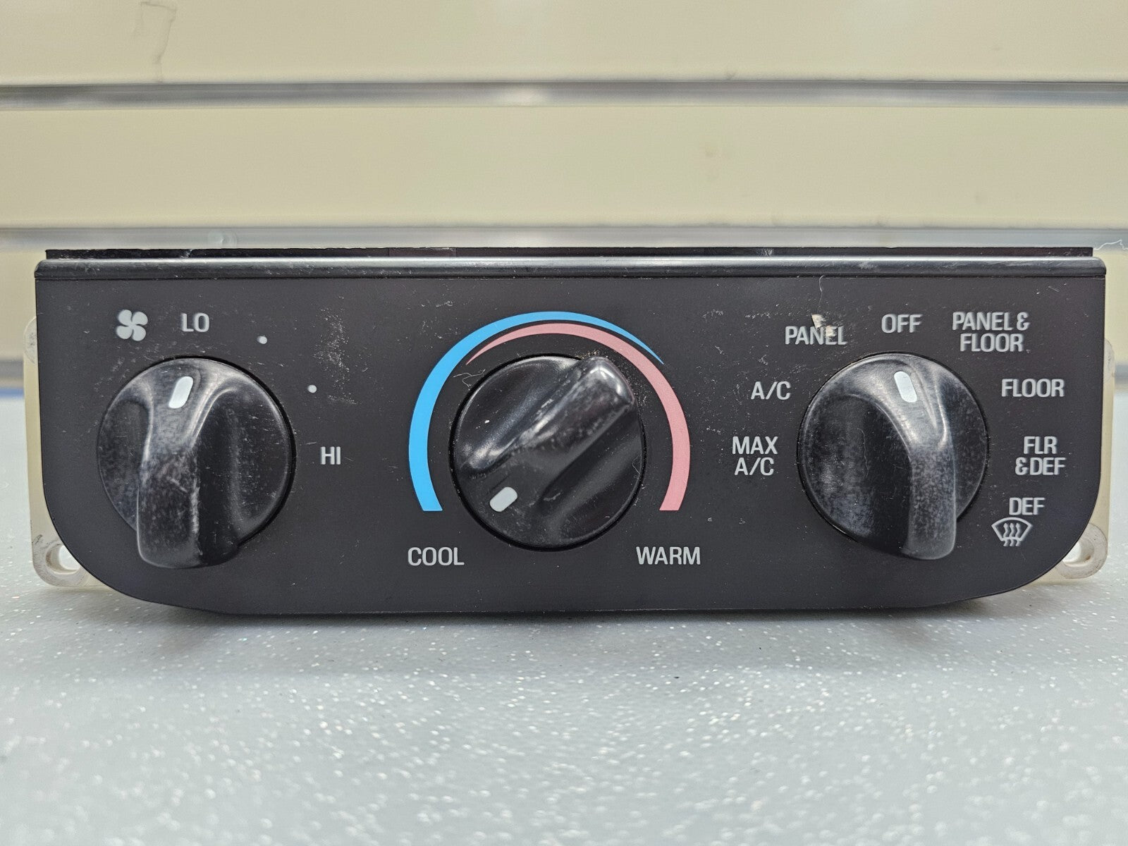97-03 Ford F150 Expedition Heater AC Climate Control Panel Dash Unit Temperature