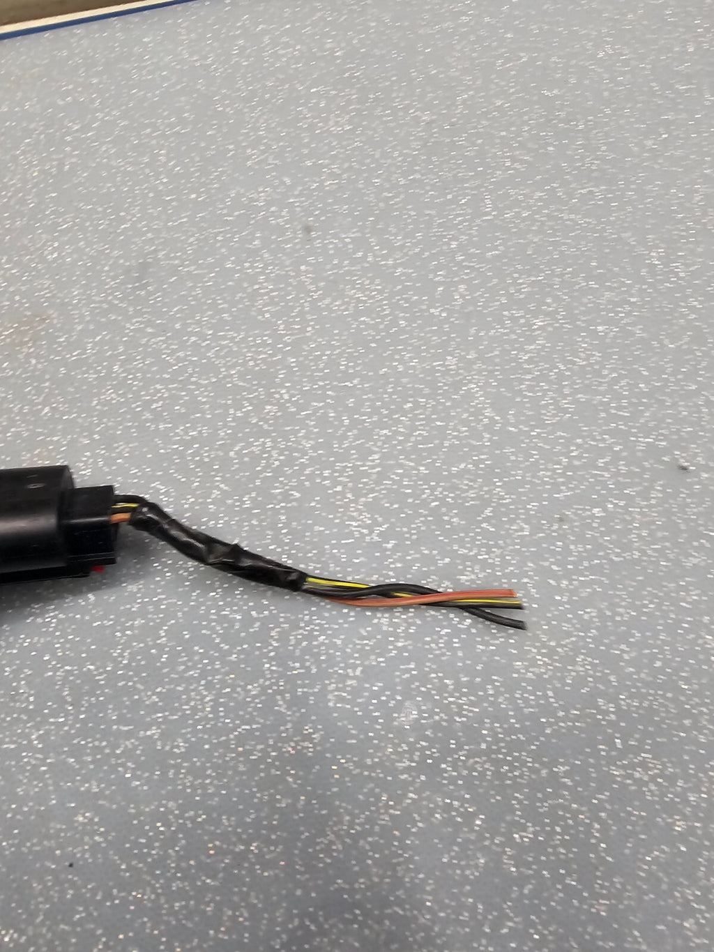 🔥01-05 Chrysler PT Cruiser Turn Signal Light Marker Lamp Bulb Socket Flasher