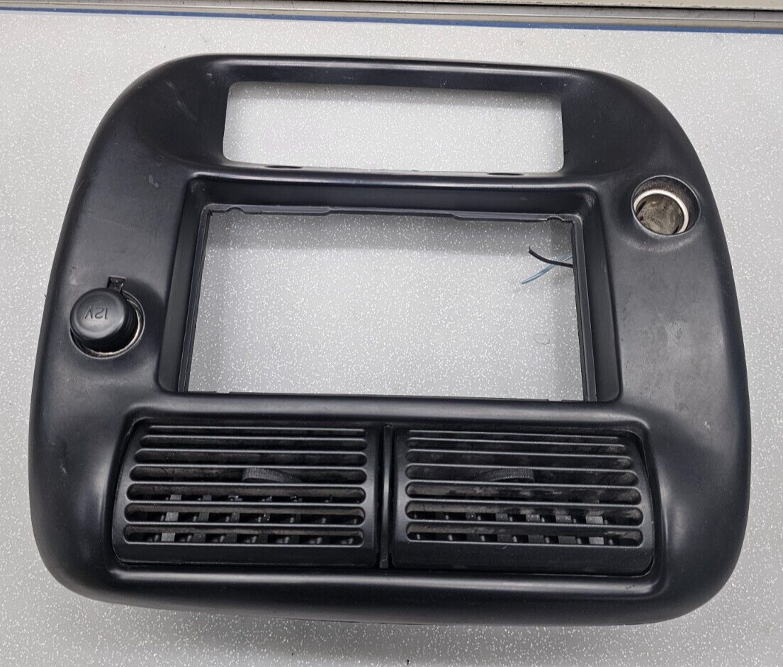 🔥95-10 Ranger EXPLORER Radio Center Dash Bezel🔴2 Lighter Air Vents BLACK B2