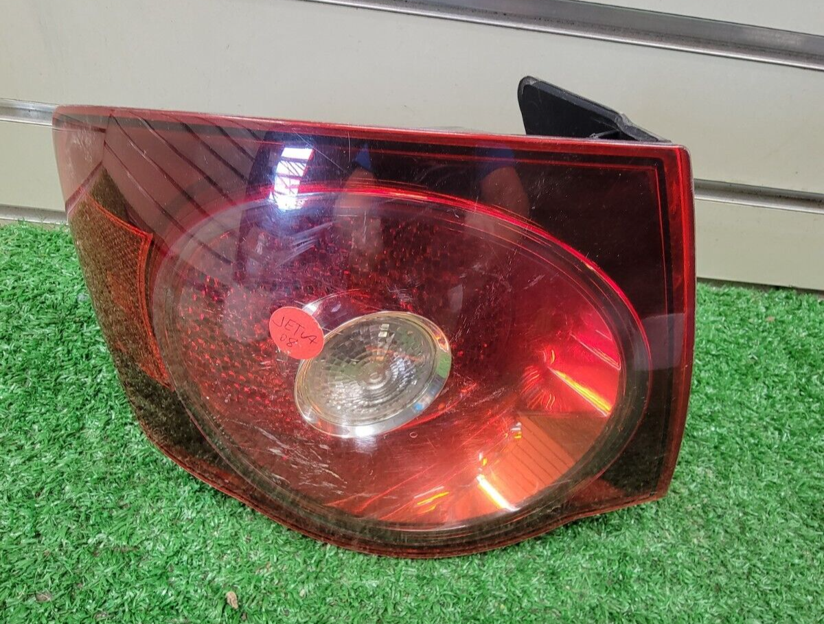 🔥08-10 VW Volkswagen Jetta Rear Passenger Tail Light Brake Light Lamp Assembly