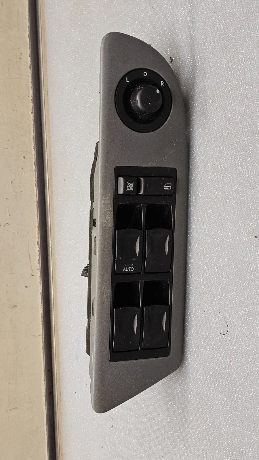 04-06 Charger Magnum Durango Dakota Left Driver Master Power Window Switch Gray
