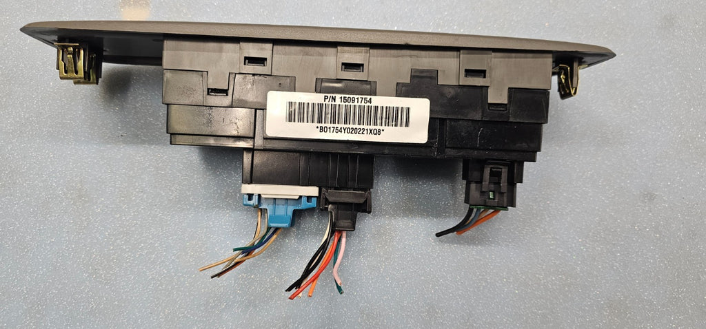 🔥02-05 GMC ENVOY PASSENGER WINDOW SWITCH BEZEL DARK GRAY OEM