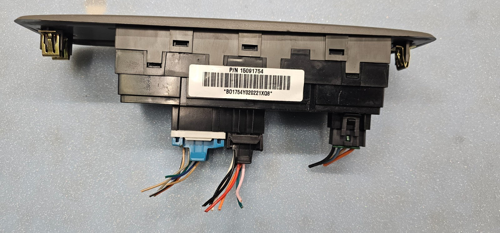 🔥02-05 GMC ENVOY PASSENGER WINDOW SWITCH BEZEL DARK GRAY OEM