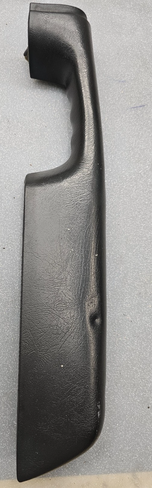 98-04 BLAZER S10 JIMMY SONOMA Door Panel Arm Rest Pull Handle Driver Black H5