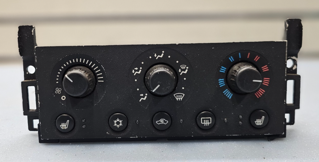 04-08 Grand Prix Dash AC A/C HVAC Heater Climate Control Panel Temperature Black