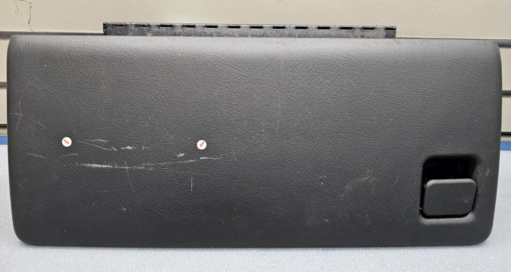 99-06 SILVERADO SIERRA Dash GLOVE BOX Storage Compartment Assembly Black G3