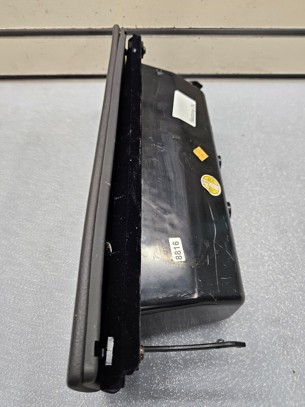 🔥04-05 Kia Sedona Dash Upper Glove Box Storage Compartment Assembly Black OEM