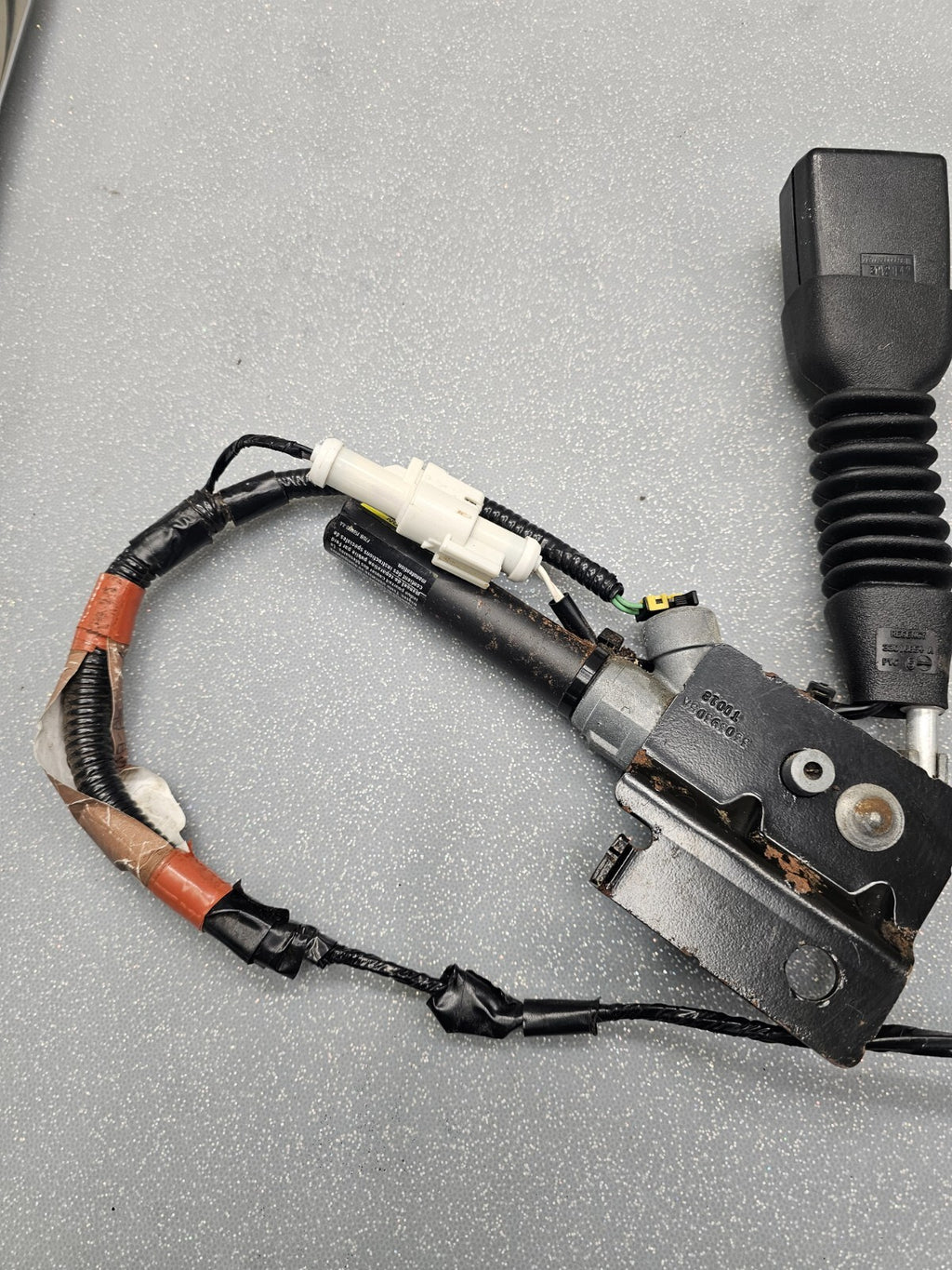 🔥04-08 Ford F-150 Front Driver Seat Belt Buckle Retractor End OEM