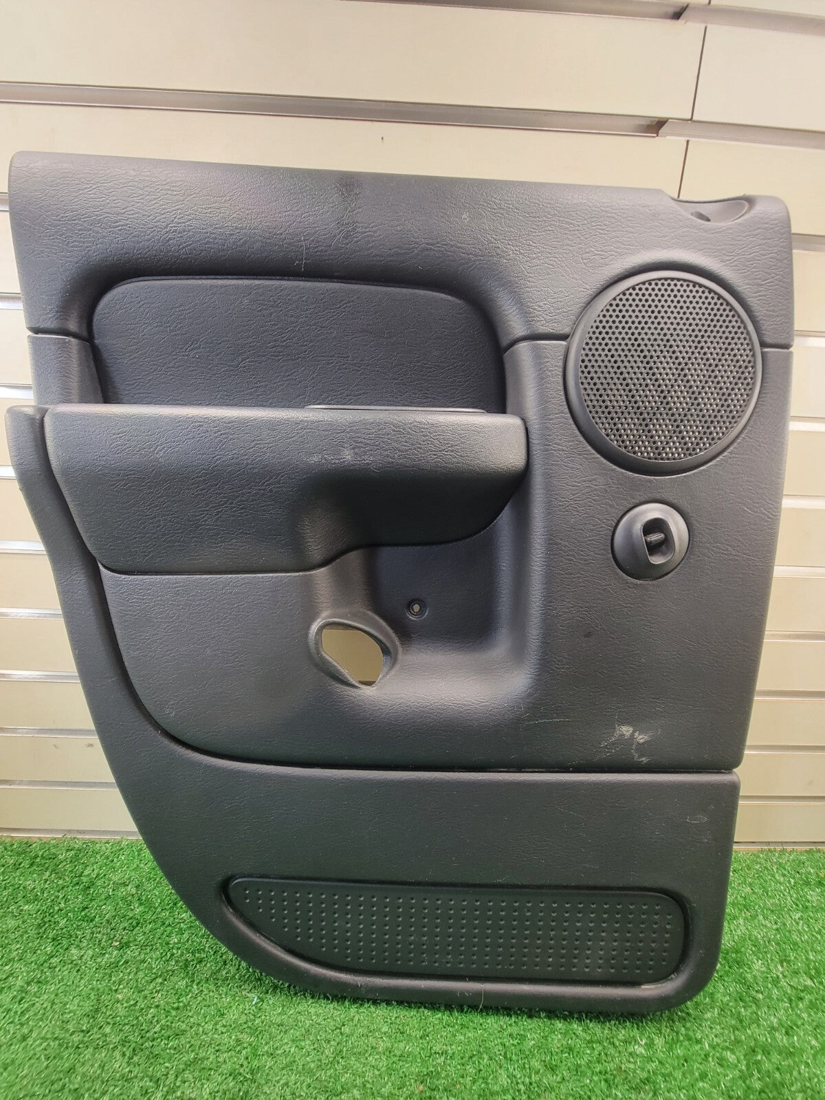 🔥02-05 Dodge RAM Interior DOOR Panel Rear LEFT DRIVER BLACK v1 G22