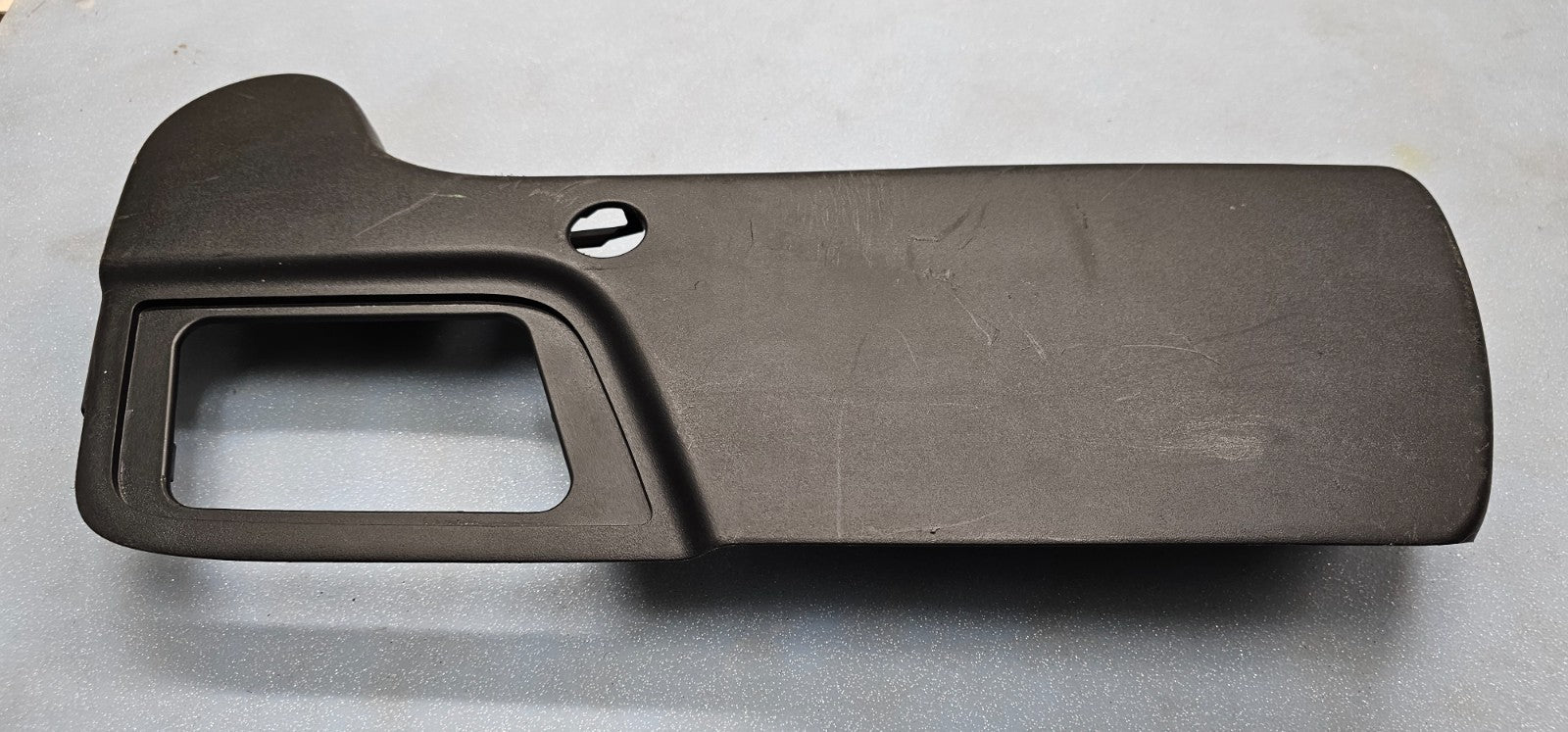 🔥07-14 Silverado Sierra Front Right Passenger Switch Trim Cover Panel Black