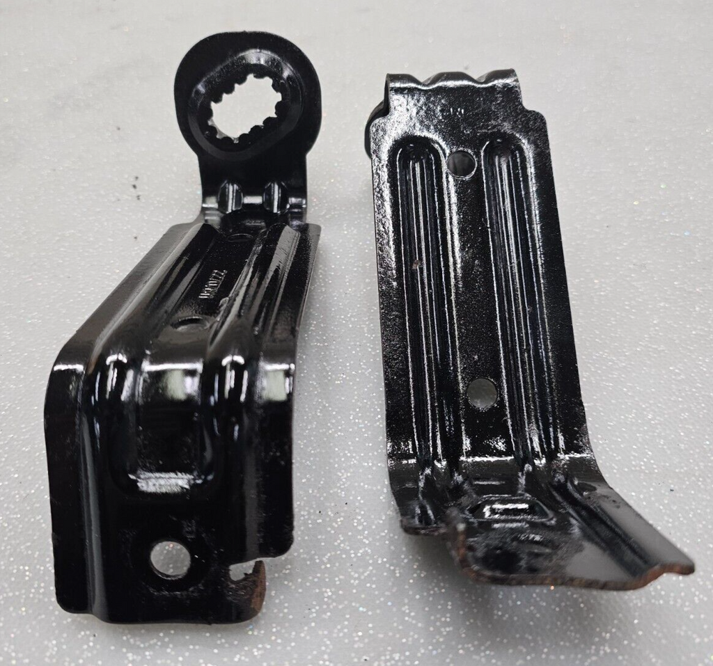 05-10 Chevy Cobalt Radiator Top Clamps LH/RH Pair Steel Engine Compartmnet OEM