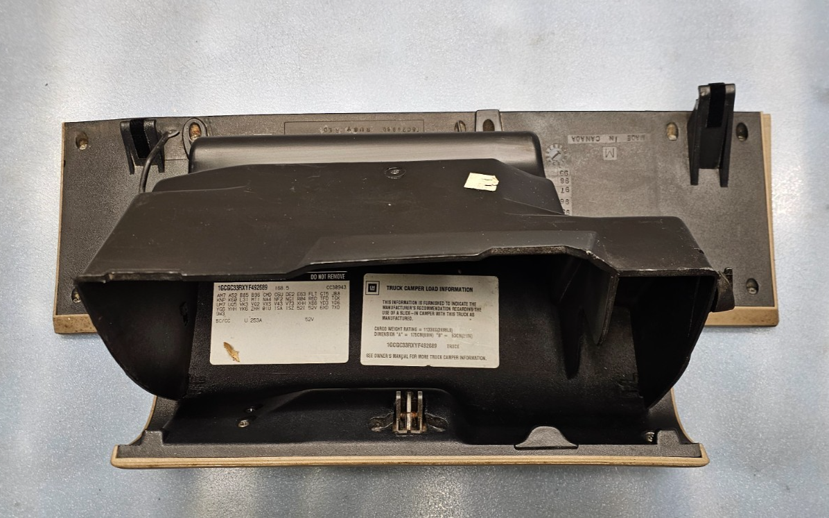 95-99 CHEVY GMC TRUCK SILVERADOC/K Glove Box Storage Compartment Assembly TAN G2