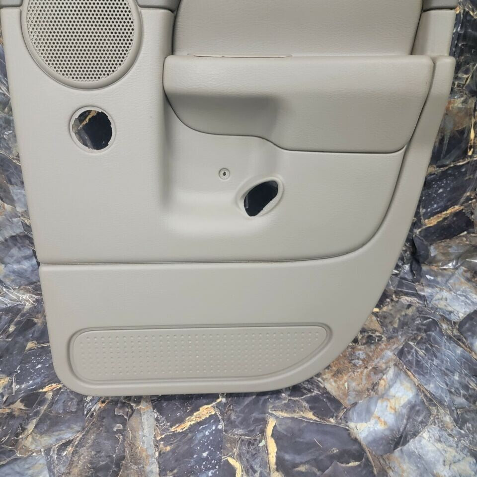 02-05 Dodge RAM Interior DOOR Panel Passenger Rear RIGHT manual GRAY v1 G22/DR