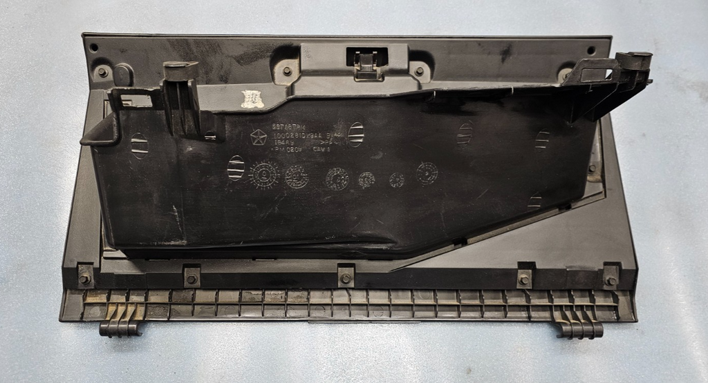 🔥02-05 RAM 1500 2500 Dash GLOVE BOX Storage Compartment Assembly DK GRAY G22