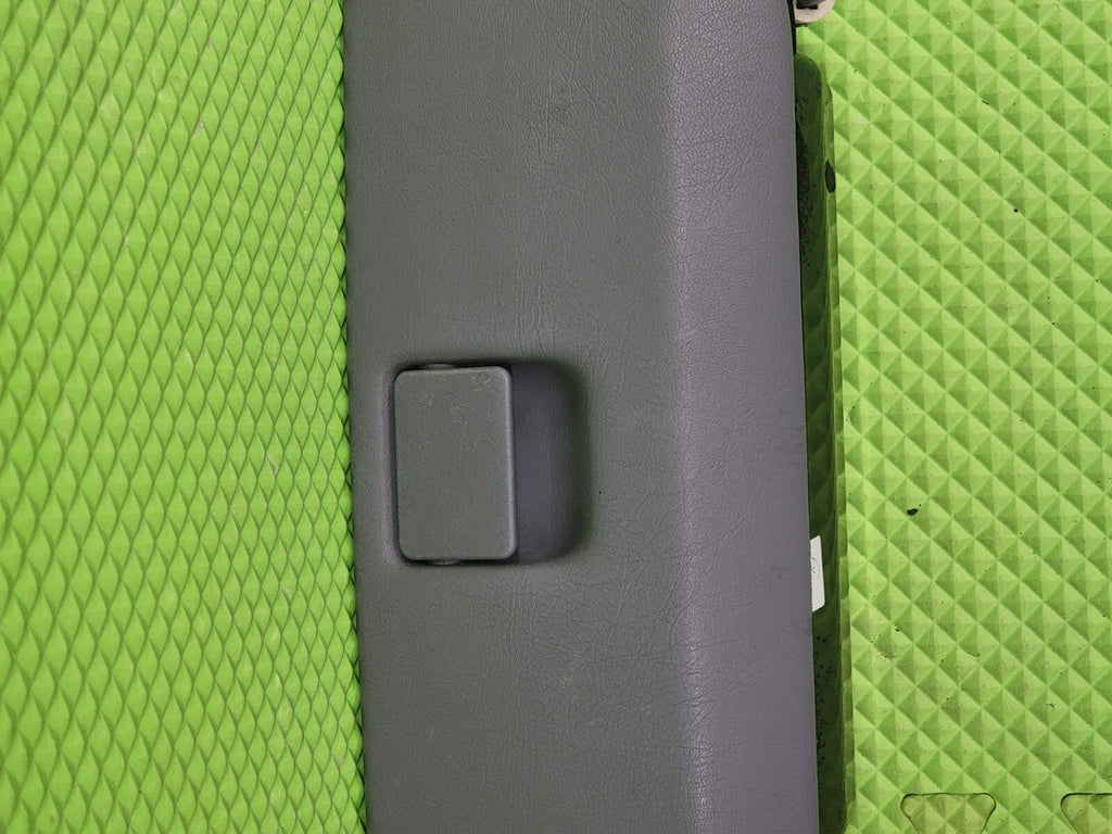 🔥00-03 Mercedes W163 ML55 AMG Dashboard Glove Box Compartment Light Gray G11