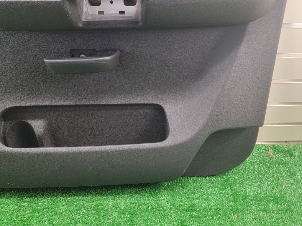 🔥07-09 Chevrolet Silverado GMC Sierra Door Panel right passenger black auto D19
