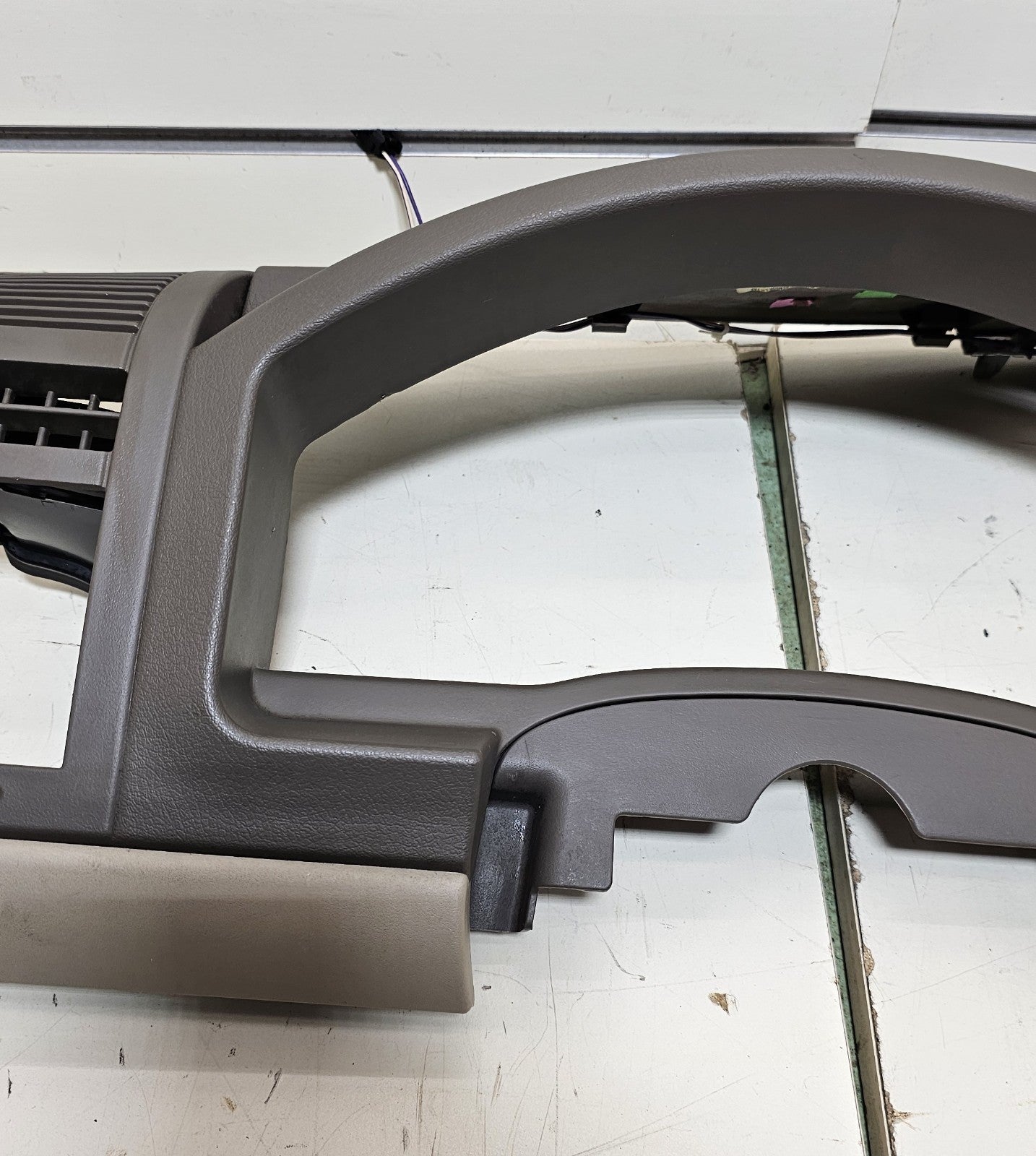 🔥09-13 Jeep Liberty Dash Instrument Cluster Speedometer Bezel Trim Panel Black
