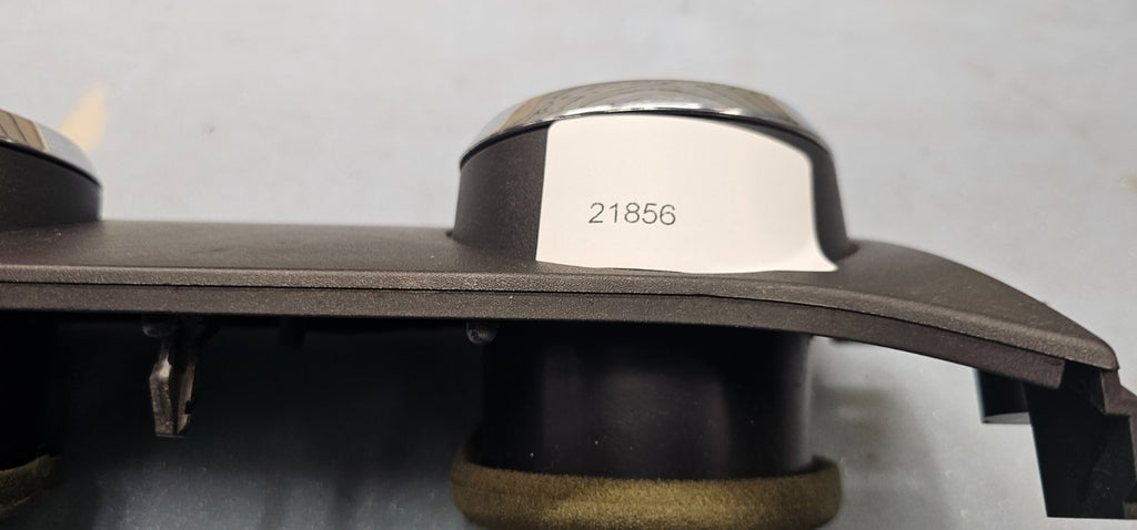 🔥05-09 FORD MUSTANG CENTER DASH AC HVAC A/C AIR VENT HEATER TRIM BEZEL BLACK