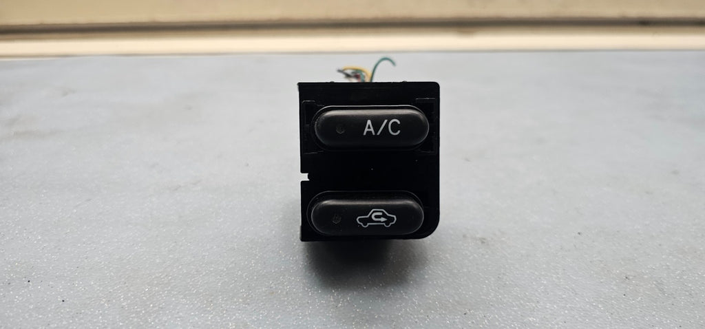 🔥2003-2008 Pontiac Vibe Matrix A/C Recirculate Switch Assembly Black OEM