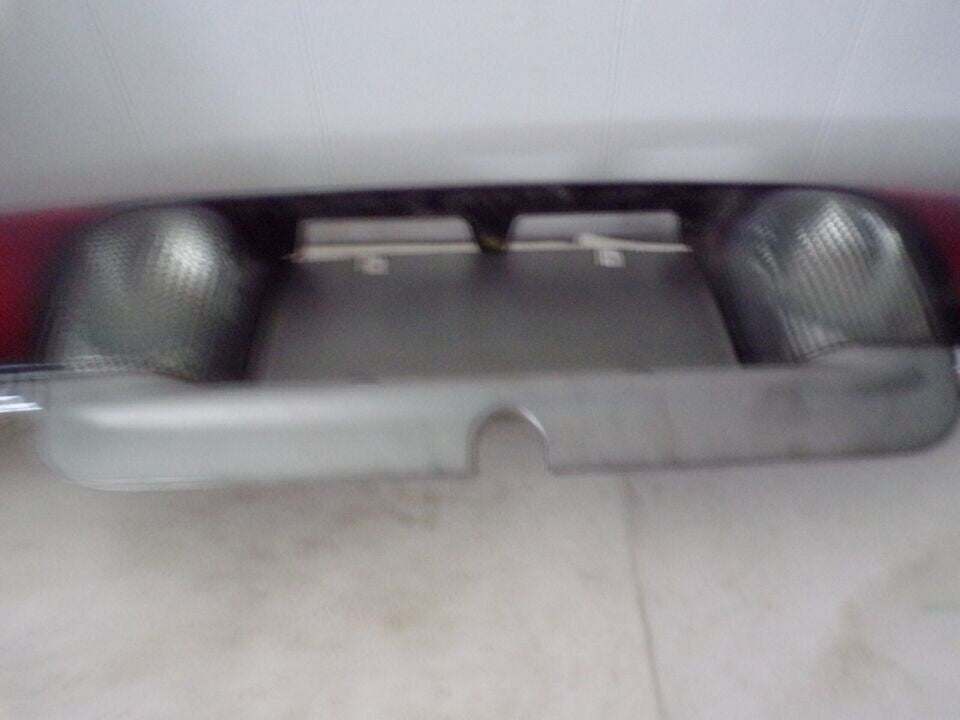 🔥97-99 BUICK LESABRE TRUNK LID CENTER TAILLIGHT TAIL LAMP LICENSE PANEL
