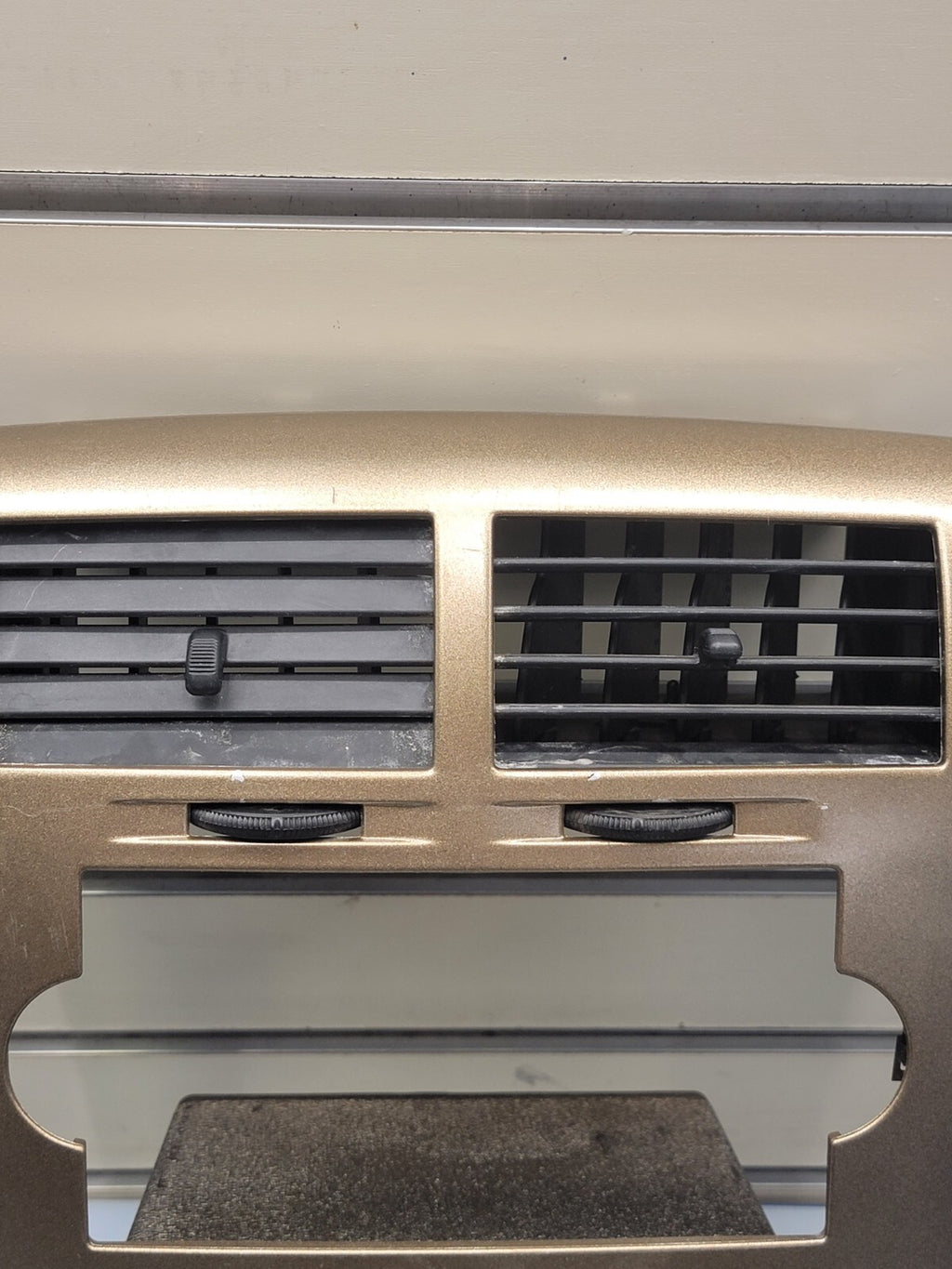 🔥07-09 Dodge CALIBER Dash Radio Center BEZEL Climate Dash Trim Vents golden B15