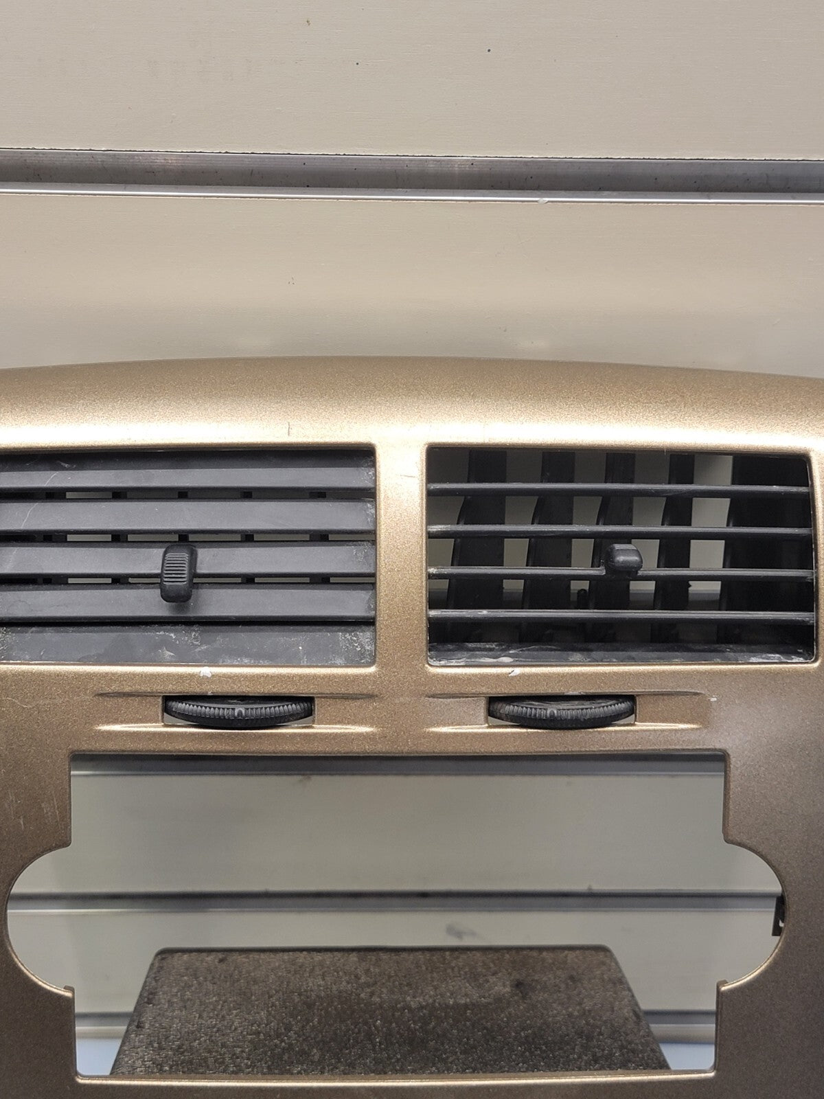 🔥07-09 Dodge CALIBER Dash Radio Center BEZEL Climate Dash Trim Vents golden B15