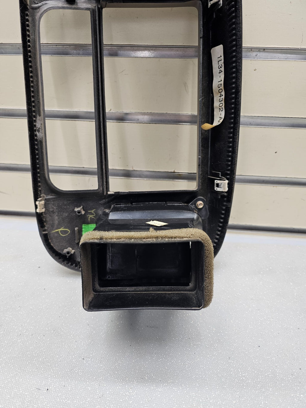 🔥1997-2003 Ford F150 Front Center Dash Radio BEZEL Trim Panel TAN B1