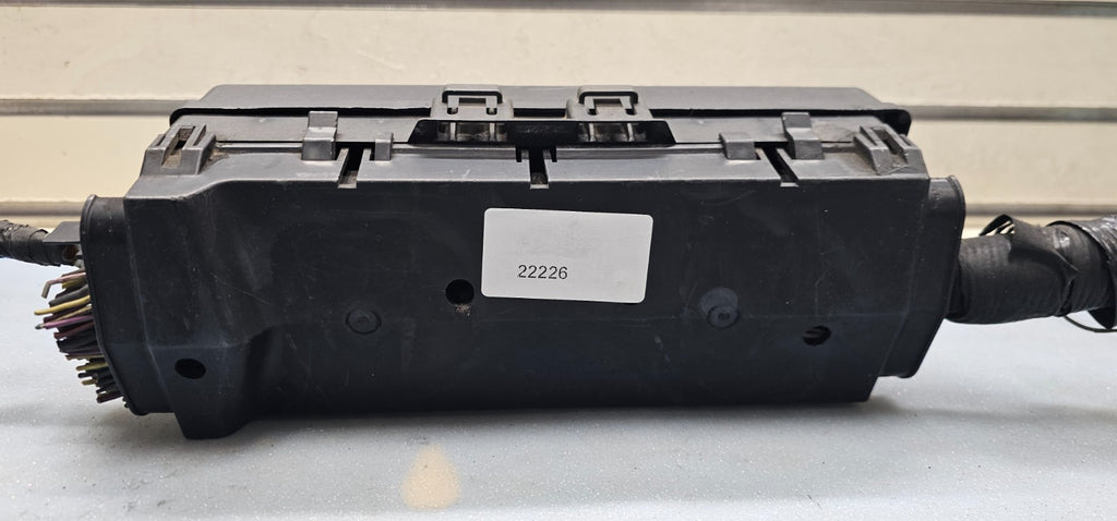 🔥2007 LINCOLN NAVIGATOR Engine Fuse Box Relay Module Junction Integrated Module